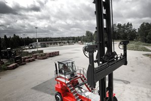 Kalmar essential range empty container handler Kalmar Essential Empty Container Handler