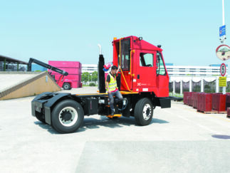 Kalmar Essential码头牵引车 TL2 (转驳车, 堆场牵引车)