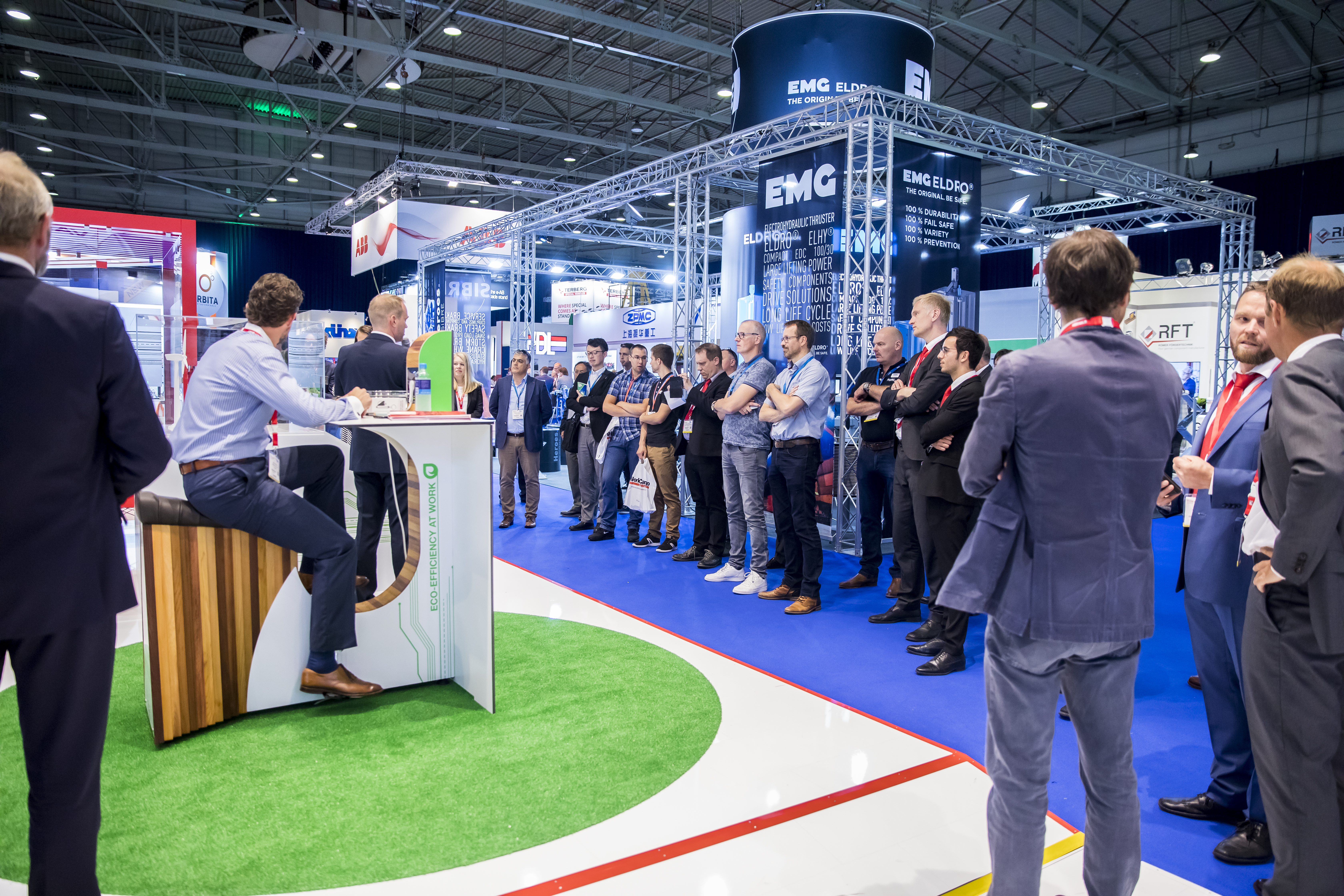 For the demo “Powering the port of the future,” visitors were invited to generate electricity themselves with a pedal-driven generator.