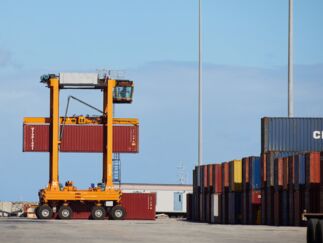 Straddle Carrier Midlife Refurbishment